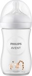 Transparante Philips Avent babyfles met giraffenprint en witte speen.