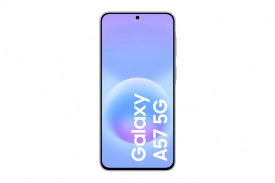 Voorkant van een lichtblauwe Samsung Galaxy A57 5G smartphone met het 'Galaxy A57 5G' logo op het scherm.