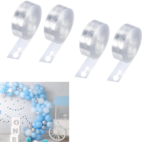 Vier rollen doorzichtige ballon tape met dubbele gaten en een decoratie van een blauwe en witte ballonboog voor een babykamer.