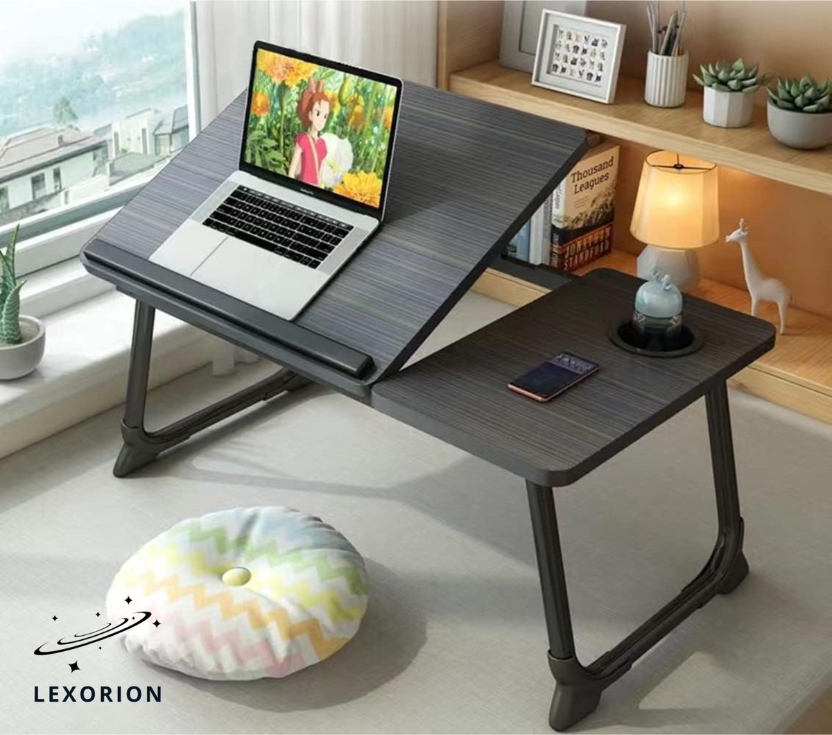 Lexorion Prakstisch Pro – Laptoptafel voor Bed en Bank – Inklapbare Bedtafel met 4-Niveaus Kantelstand – Lapdesk met Bekerhouder – Draagbare Laptoptafel 60×37×26 cm - Zwart