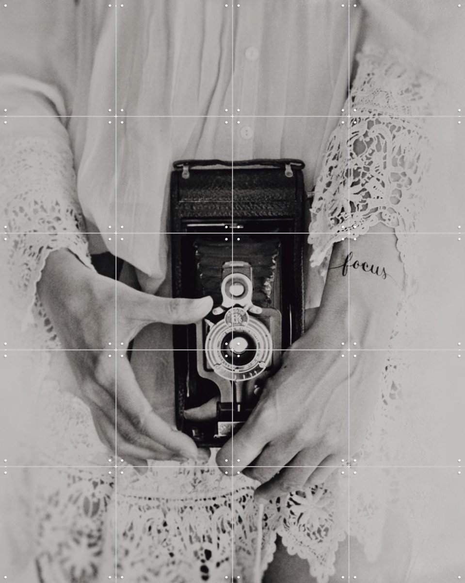 IXXI Photography Focus, STUDIO HANNAH LEMHOLT - 80 x 100 cm - Gratis ophangtool - Grote wanddecoratie en posters - Vintage, Fotografie, Woonkamer