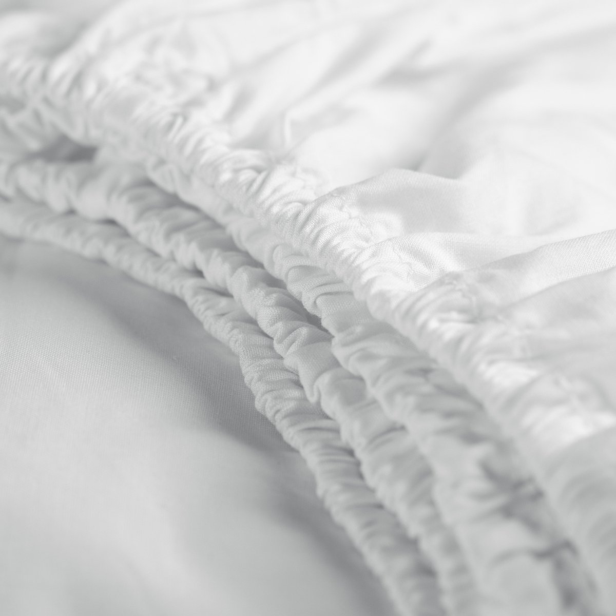 Cinderella Weekend - Topper hoeslaken met split - 160x200 cm - tot 15 cm matrashoogte - 100% Katoen - Wit