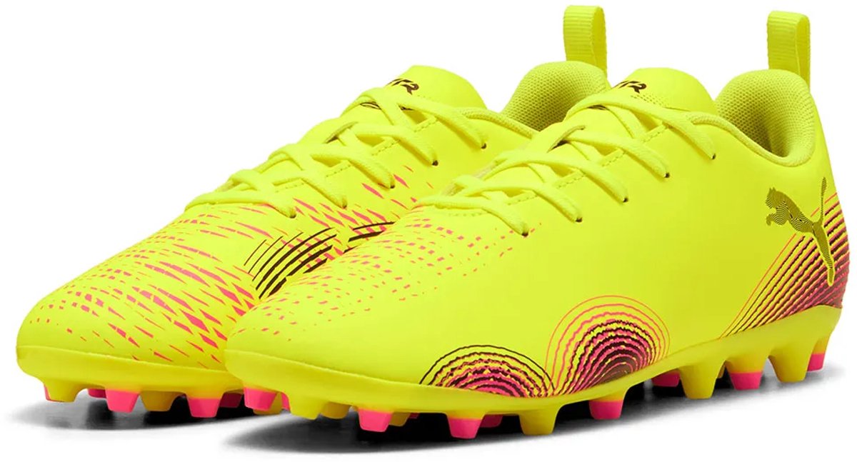 Felgekleurde Puma FUTURE 8 PLAY voetbalschoenen, synthetisch bovenwerk, multi-noppen zool voor kunstgras, EU 34 1/2.