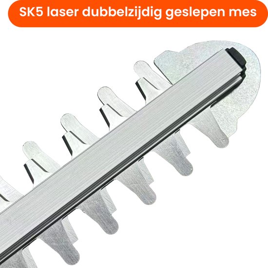 Close-up van het SK5 laser dubbelzijdig geslepen mes van een elektrische heggenschaar.
