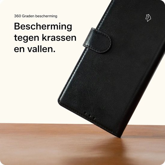 Zwart lederen portemonnee hoesje met magneetsluiting, 360 graden bescherming.