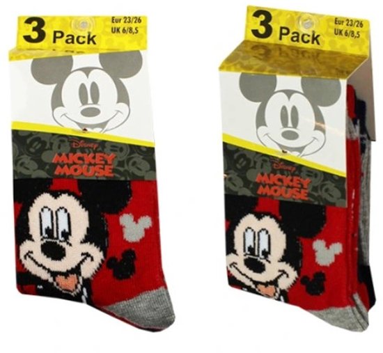 Verpakking met drie paar Mickey Mouse kindersokken, maten Eur 23/26, UK 6/8,5.