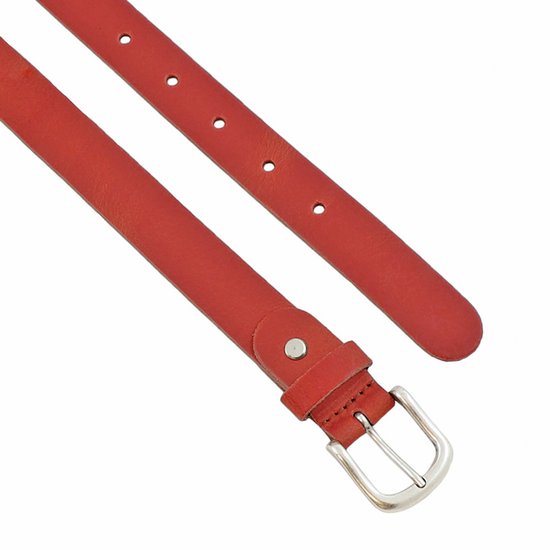 Rode leren damesriem van Landley met zilverkleurige gesp, breedte 3 cm.