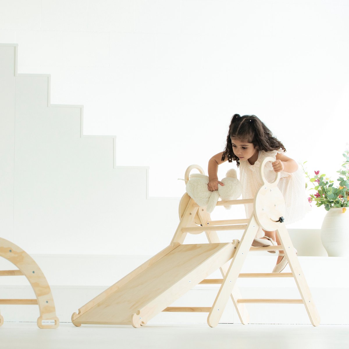 Buxibo Mini Klimrek – Houten Klimrek met Klimboog & Klimhelling met Glijbaan – Montessori Speelgym voor Binnen – 176x47x68 cm – Naturel — afbeelding 9