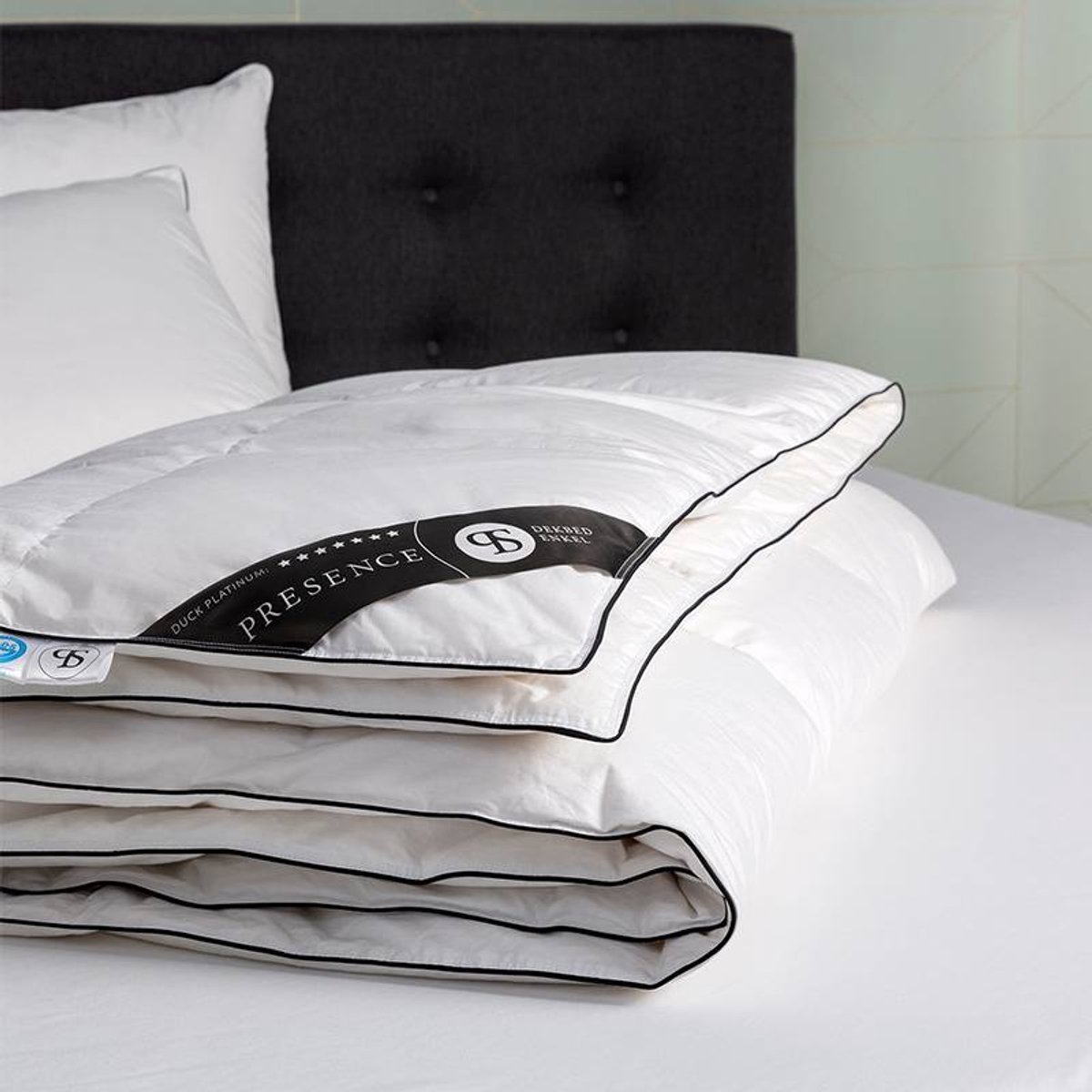 Dekbed-Discounter - Presence Dekbed 200 x 220 cm - 100% Dons - Alle seizoenen - Wasbaar op 40 graden - Schimmel- en bacteriewerend - Wit
