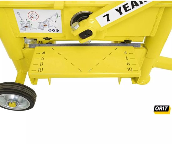 Gele klinkerknipper met meetverdeling, twee wielen en het label '7 YEAR WARRANTY'.