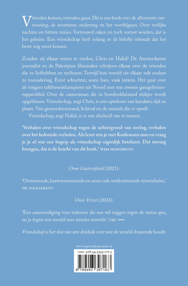 Omslag van het boek 'Vriendschap' met op de achtergrond tekst. Duidelijk leesbaar: ISBN 978-94-9397163