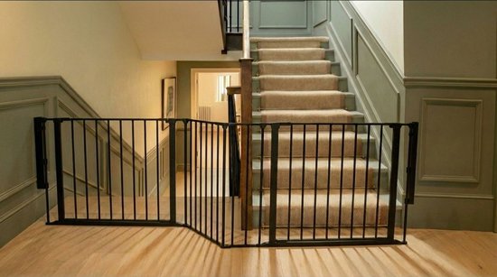 Safetots Overloop Oplossing met Twee Deuren en Meerdere Panelen voor Trappen Omhoog en Omlaag, Zwart, 174cm lang, Inclusief 2 Deurtjes