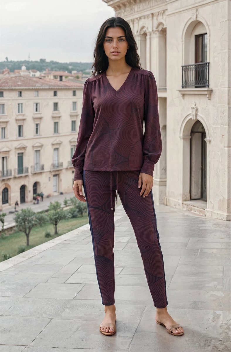 MI PIACE - Travel Top V-Neck Circle Print 2651 Burgundy - Maat : 3XL