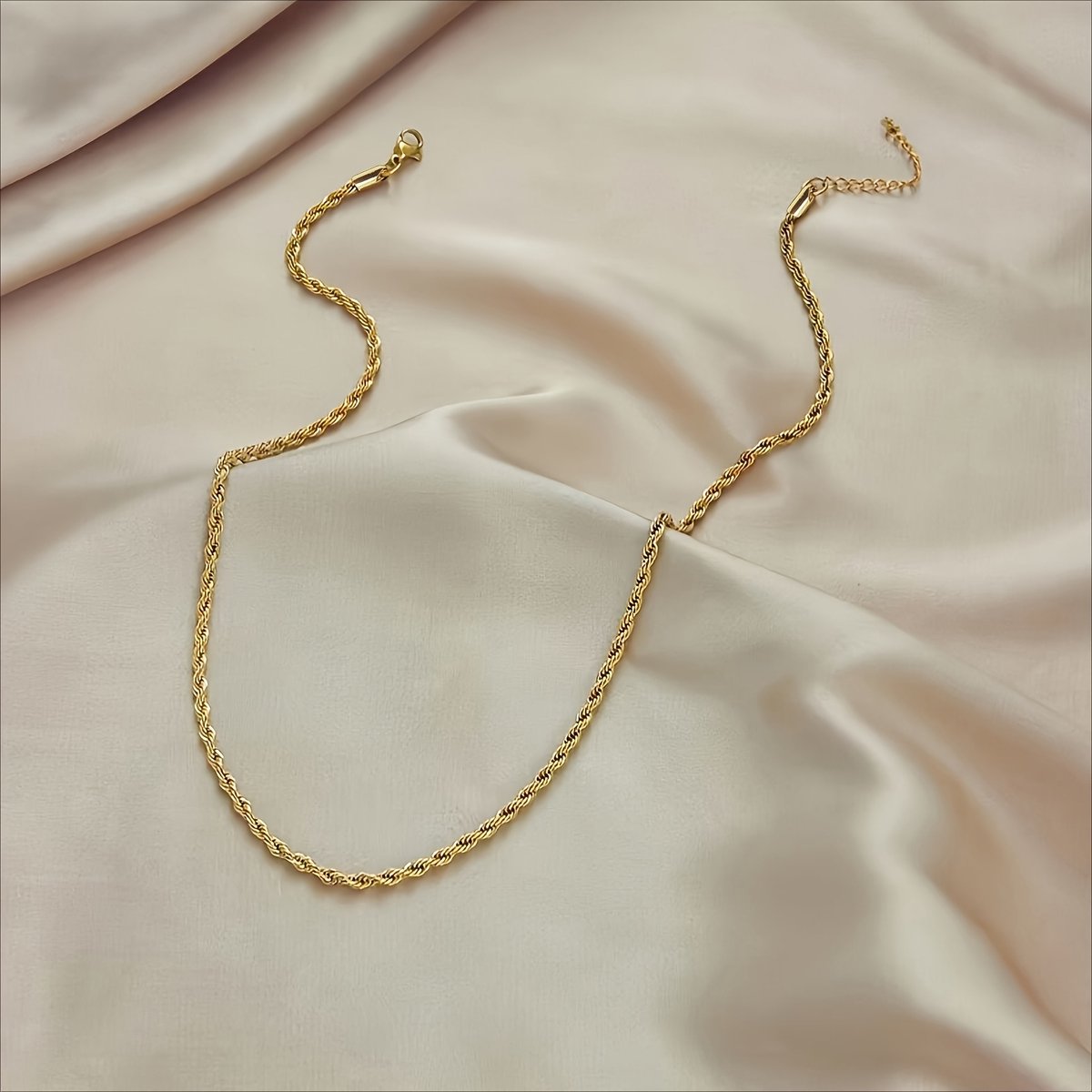 Sjika - 18K Gold Plated Rope Chain Set – Goudkleurige heren ketting & armband – Gedraaide touwschakel – Stijlvol & duurzaam – Perfect cadeau voor hem