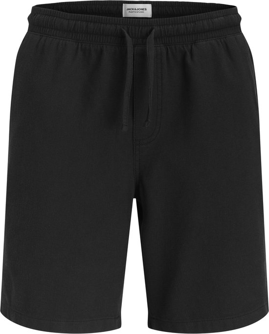 Een zwarte korte broek met een Jack & Jones label en een veter aan de voorkant.