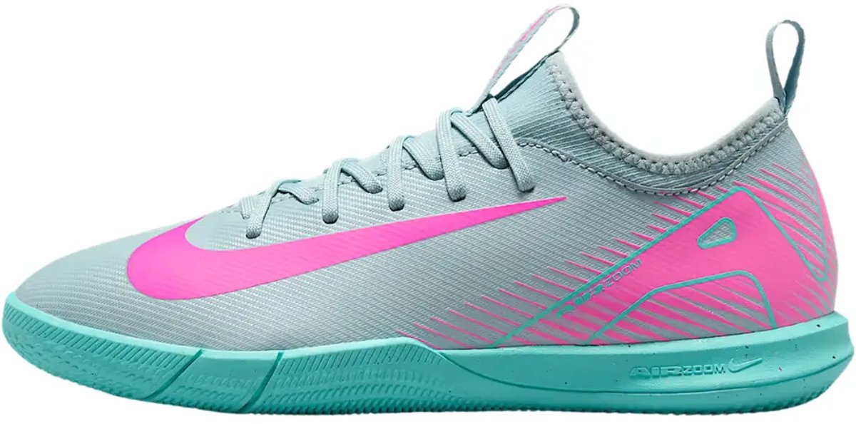 Nike Mercurial Vapor 16 Academy voetbalschoenen in blauw met roze details, ontworpen voor indoor gebruik, maat EU 33.
