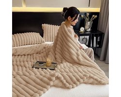 CALIYO Fleece deken 200 x 230 cm - Superzacht - Plaid voor Bank, Bed of Woonkamer Decoratie - Dekens - Plaids - Dekentje - Geribbeld - Camel