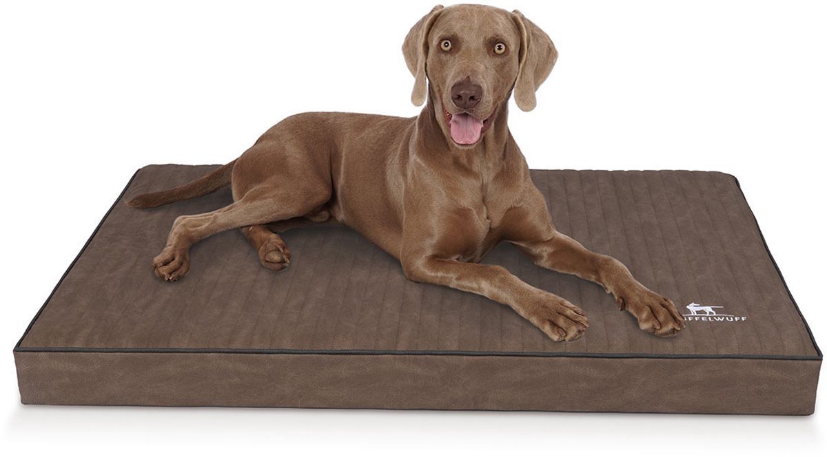 Knuffelwuff orthopedische hondenmat Palomino van met laser doorstikt kunstleer L 80 x 60 cm bruin