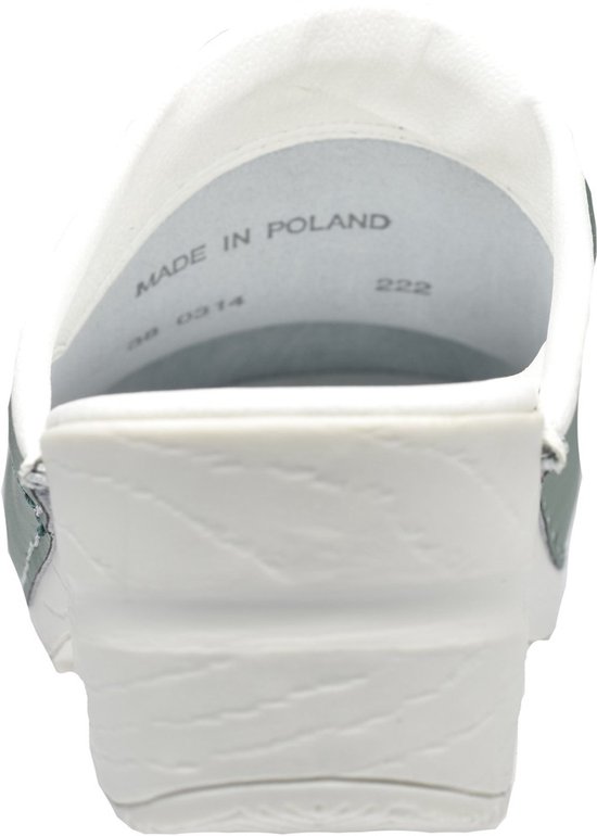 Achterkant van de binnenzijde van een Sanita klomp met "Made in Poland" tekst.