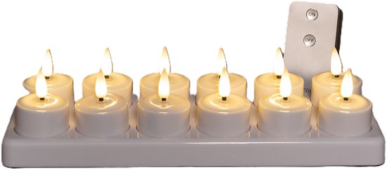 Twaalf witte LED theelichtjes op een wit oplaadstation met afstandsbediening, warm licht.