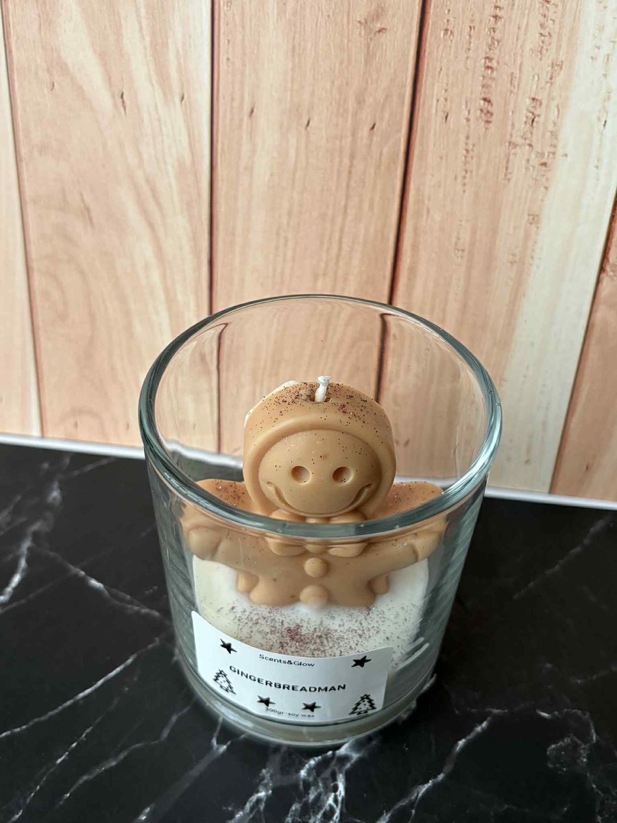 Gingerbreadman candle