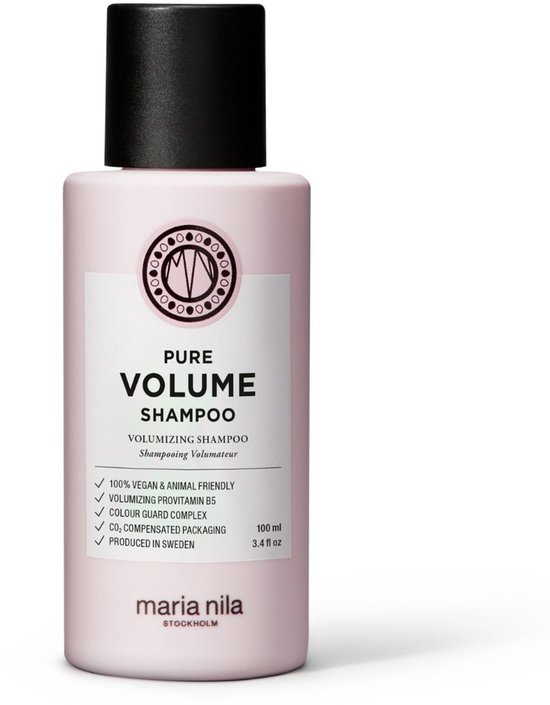 Een roze fles Pure Volume Shampoo van Maria Nila met 100ml inhoud.