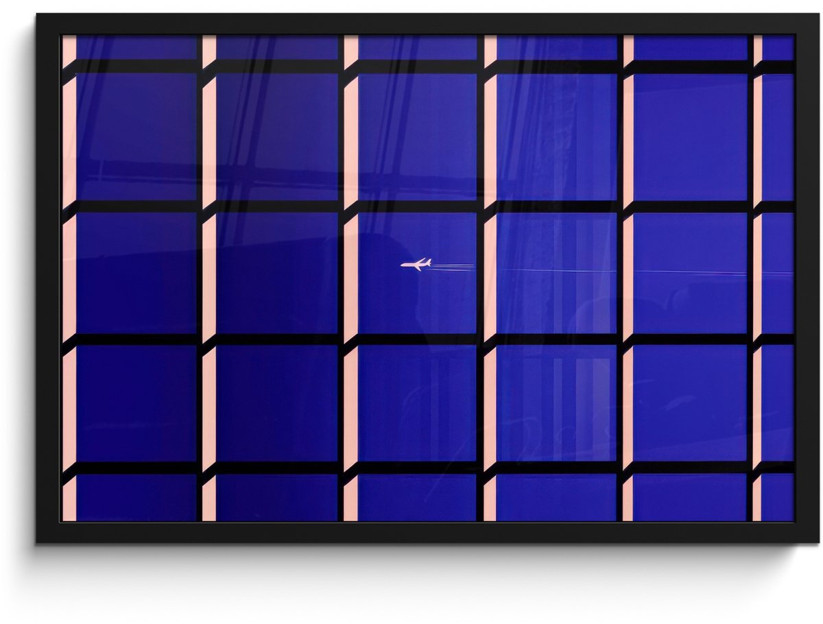 FrameYourWall Poster in lijst - Fotolijst 60x40 cm - Posters - Vliegtuig - Ruiten - Blauw - Rechthoekig - Posterlijst zwart - Decoratie - Wanddecoratie woonkamer - Muurdecoratie slaapkamer - Kerstversiering - Kerstdecoratie voor binnen - Kerstmis