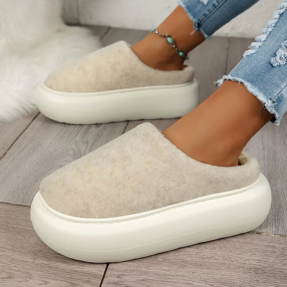 Warme Dames Winter Pantoffels Maat 37 met Antislip Zool – Pluche Instap Slippers voor Thuisgebruik | Comfortabele Gesloten Teen Huisschoenen, Zachte Pantoffels Binnen
