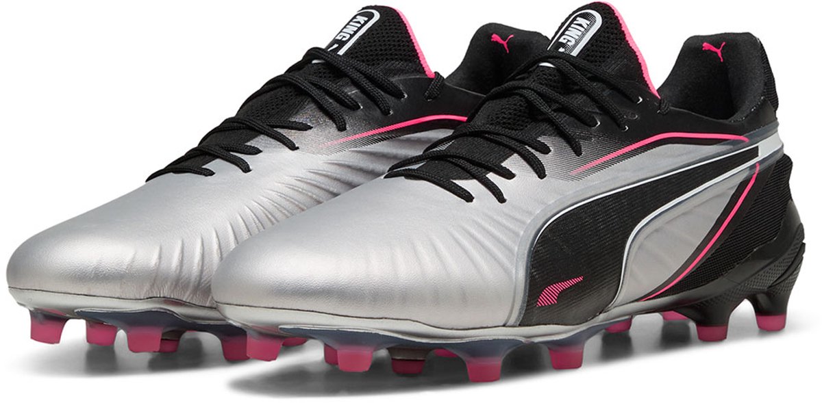 Puma King Ultimate FG/AG voetbalschoenen in zilver, EU 42, met K-BETTER™ bovenwerk en GRIPCONTROL 3D voor optimale balco...