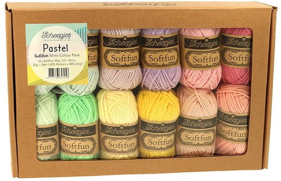 Boîte de 12 pelotes de fil Scheepjes Softfun couleurs pastel : vert clair, jaune, rose et crème.