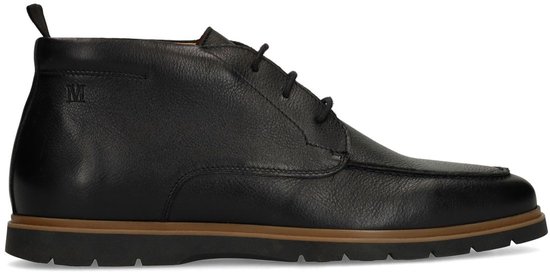 Vue latérale d'une chaussure à lacets en cuir noir avec bordure de semelle marron.