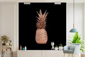 Behang - Fotobehang Ananas - Goud - Roze - Breedte 260 cm x hoogte 260 cm