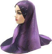 Paarse hoofddoek met stenen, mooie hijab.