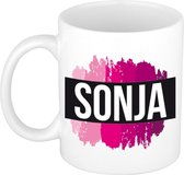 Sonja  naam cadeau mok / beker met roze verfstrepen - Cadeau collega/ moederdag/ verjaardag of als persoonlijke mok werknemers