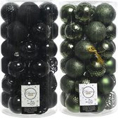 74x stuks kunststof kerstballen mix zwart en donkergroen 6 cm - Onbreekbare kerstballen - Kerstversiering