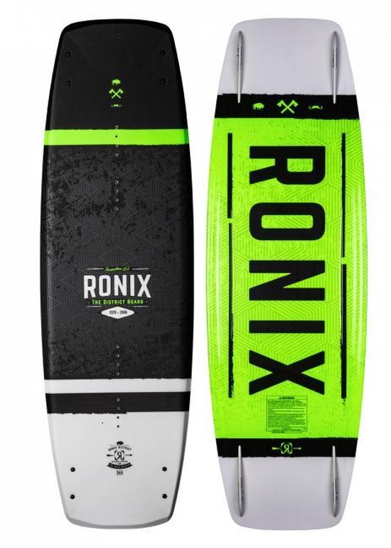 Ronix District 138 wakeboard