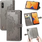 Voor Wiko Y81 Mandala Bloem Reliëf Horizontale Flip Lederen Case met Houder & Drie Kaartsleuven & Portemonnee & Lanyard (Grijs)