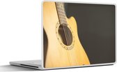 Laptop sticker - 12.3 inch - Half zijaanzicht van een akoestische gitaar - 30x22cm - Laptopstickers - Laptop skin - Cover