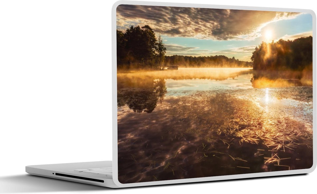 Afbeelding van product SleevesAndCases  Laptop sticker - 10.1 inch - Zonsopgang boven het Sugarbush Lake