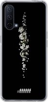 6F hoesje - geschikt voor OnePlus Nord CE 5G -  Transparant TPU Case - White flowers in the dark #ffffff