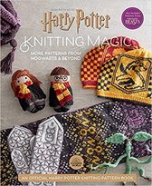Harry Potter- Harry Potter: Knitting Magic: More Patterns From Hogwarts and Beyond