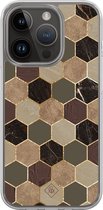 Casimoda® hoesje - Geschikt voor iPhone 13 Pro - Kubus Groen Bruin - 2-in-1 case - Schokbestendig - Geometrisch patroon - Verhoogde randen - Bruin/beige, Transparant