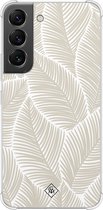 Casimoda® hoesje - Geschikt voor Samsung Galaxy S22 - Palmy Leaves Beige - Shockproof case - Extra sterk - TPU/polycarbonaat - Bruin/beige, Transparant