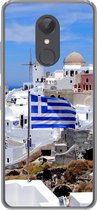 Geschikt voor Xiaomi Redmi 5 hoesje - Vlag van Griekenland tussen de witte huisjes - Siliconen Telefoonhoesje