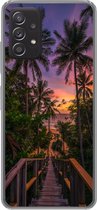 Geschikt voor Samsung Galaxy A33 5G hoesje - Zonsondergang - Palmbomen - Strand - Siliconen Telefoonhoesje
