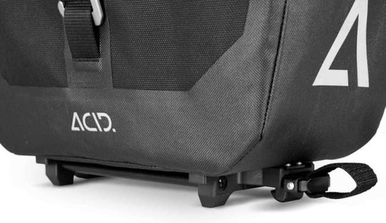 ACID Fietstas TRUNK - Waterbestendig - Reflecterende elementen - Inh. 12L - TPU - Zwart van ACID — afbeelding 4