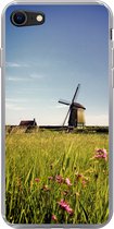 Geschikt voor iPhone SE 2020 hoesje - Een molen met bloemen - Siliconen Telefoonhoesje