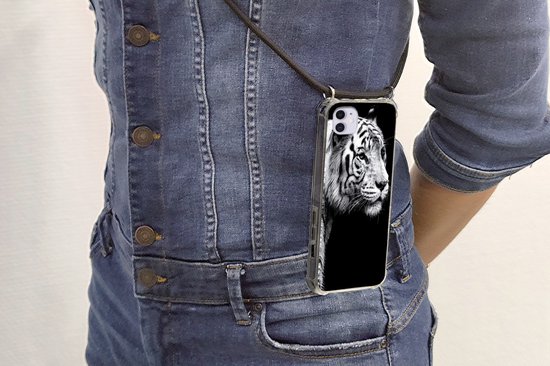 Telefoonhoesje Geschikt voor iPhone 12 - Tijger - Wilde dieren - Licht - Siliconen - Crossbody - Backcover met Koord - Telefoonhoesje met koord - Hoesje met touw Telefoonhoesje