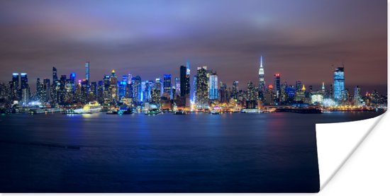 Skyline van New York bij nacht Poster 80x40 cm - Foto print op Poster (wanddecoratie woonkamer / slaapkamer) / Amerikaanse steden Poster