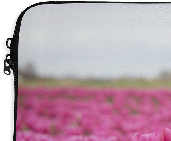Laptophoes 13 inch - Roze tulpen en windmolen - Laptop sleeve - Binnenmaat 32x22,5 cm - Zwarte achterkant
